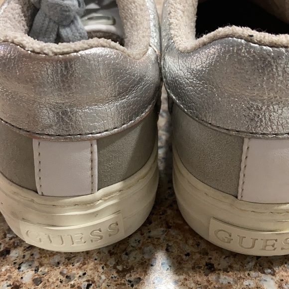 Guess shoes - Picture 6 of 8